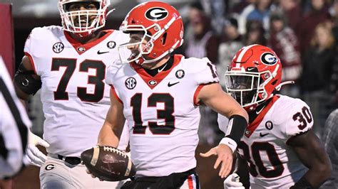 Georgia bulldogs football live - Georgia football goes 98 yards on drive to tie the game | 5:58 p.m. Daijun Edwards 13-yard run finished off a 10-play, 98-yard drive to tie the game at 17. with 1:03 to go in the third.